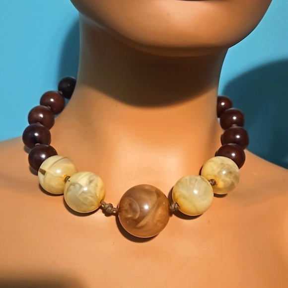 Huge Beaded Choker Necklace - Picture 1 of 4